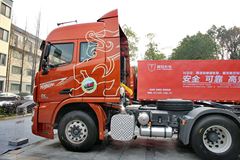 联合卡车 U480重卡 2015款 旗舰版 480马力 6X4牵引车(SQR4251D6ZT4-6) 联合卡车 U480重卡 2015款 旗舰版 480马力 6X4牵引车(SQR4251D6ZT4-6)