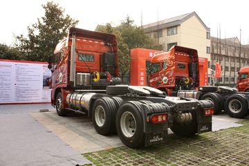 ���Ͽ��� U400�ؿ� 2015�� K��� 400���� 6X4 LNGǣ����(SQR4252N6ZT4)ͼƬ