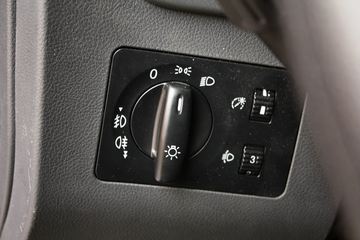 ���Ͽ��� U400�ؿ� 2015�� K��� 400���� 6X4 LNGǣ����(SQR4252N6ZT4)ͼƬ