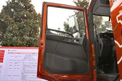 联合卡车 U400重卡 2015款 K金版 400马力 6X4 LNG牵引车(SQR4252N6ZT4)