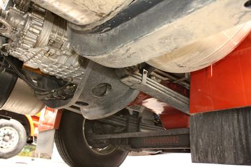 ���Ͽ��� U400�ؿ� 2015�� K��� 400���� 6X4 LNGǣ����(SQR4252N6ZT4)ͼƬ