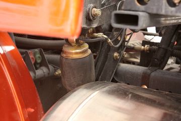 ���Ͽ��� U400�ؿ� 2015�� K��� 400���� 6X4 LNGǣ����(SQR4252N6ZT4)ͼƬ