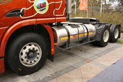 联合卡车 U400重卡 2015款 K金版 400马力 6X4 LNG牵引车(SQR4252N6ZT4)