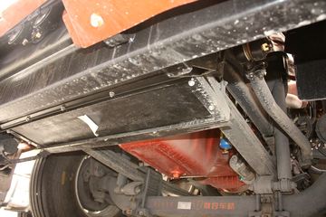 ���Ͽ��� U400�ؿ� 2015�� K��� 400���� 6X4 LNGǣ����(SQR4252N6ZT4)ͼƬ