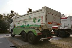 联合卡车 U340 340马力 6X4 5.6米LNG自卸车(SQR3252N6T4)