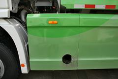 联合卡车 U340 340马力 6X4 5.6米LNG自卸车(SQR3252N6T4)