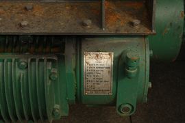 联合U系&nbsp;粉粒物料运输车底盘图片