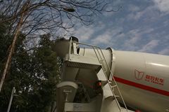 联合卡车U380 380马力 8X4 混凝土搅拌车(SQR5311GJBD6T6-2)
