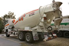 联合卡车U340 340马力 6X4 混凝土搅拌车(SQR5251GJBD6T4-2)