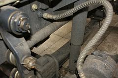 联合卡车 V340重卡 2015款 340马力 6X2 LNG牵引车(SQR4252N6ZT2-3)