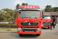 中国重汽 HOWO T5G重卡 340马力 6X4牵引车(ZZ4257N324GD1)