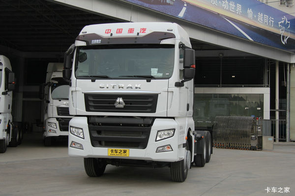 中国重汽 汕德卡SITRAK C7H重卡 440马力 6X4牵引车
