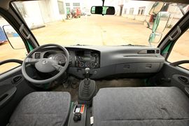 劲勇&nbsp;自卸车驾驶室                                               图片