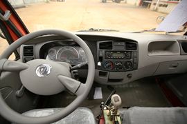 劲勇&nbsp;自卸车驾驶室                                               图片