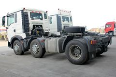 中国重汽 HOWO T5G重卡 340马力 6X2牵引车(ZZ4257N25CGD1)