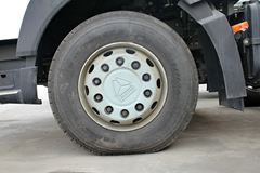 中国重汽 HOWO T5G重卡 340马力 6X2牵引车(ZZ4257N25CGD1)
