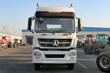 北奔 V3M重卡 340马力 6X2 牵引车(ND4240L23J7Z00)