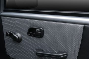 �� T30 ��׼�� 1.3L 82���� ���� 3�׵���΢��(SY1020YC4AP)ͼƬ