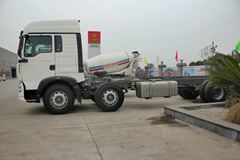 中国重汽 HOWO T5G重卡 340马力 8X4载货车底盘(ZZ1317N466GD1)