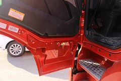 一汽解放 J6P重卡 领航版 420马力 6X4牵引车(CA4250P66K24T1A1E4) 一汽解放 J6P重卡 领航版 420马力 6X4牵引车(CA4250P66K24T1A1E4)