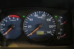 江铃 新顺达 109马力 3.7米单排栏板轻卡(高货台)(JX1041TC24)