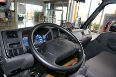 江铃 新顺达 109马力 3.7米单排栏板轻卡(高货台)(JX1041TC24)