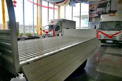 江铃 新顺达 109马力 3.7米单排栏板轻卡(高货台)(JX1041TC24)