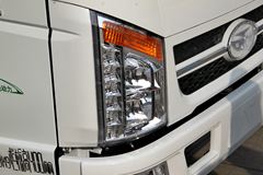 唐骏欧铃 欧冠 旗舰版 112马力 汽油/CNG 3.2米双排栏板轻卡(ZB1030LSD6F)