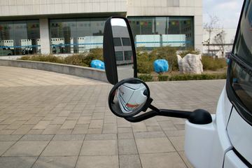 �ƿ�ŷ�� T1ϵ�� 82���� 4X2 3.7�׵�������΢��ͼƬ