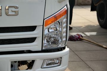 �ƿ�ŷ�� T1ϵ�� 82���� 4X2 3.7�׵�������΢��ͼƬ