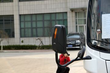 �ƿ�ŷ�� T1ϵ�� 82���� 4X2 3.7�׵�������΢��ͼƬ