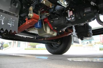 �ƿ�ŷ�� T1ϵ�� 82���� 4X2 3.7�׵�������΢��ͼƬ