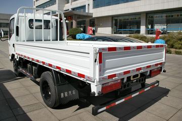 �ƿ�ŷ�� T1ϵ�� 82���� 4X2 3.7�׵�������΢��ͼƬ