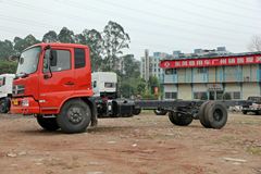 东风商用车 天锦中卡 160马力 4X2 7.5米厢式载货车底盘(DFL5140XXYBX2A)