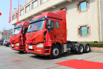 一汽解放 J6P重卡 领航版 460马力 6X4牵引车(CA4250P66K24T1A1E4)