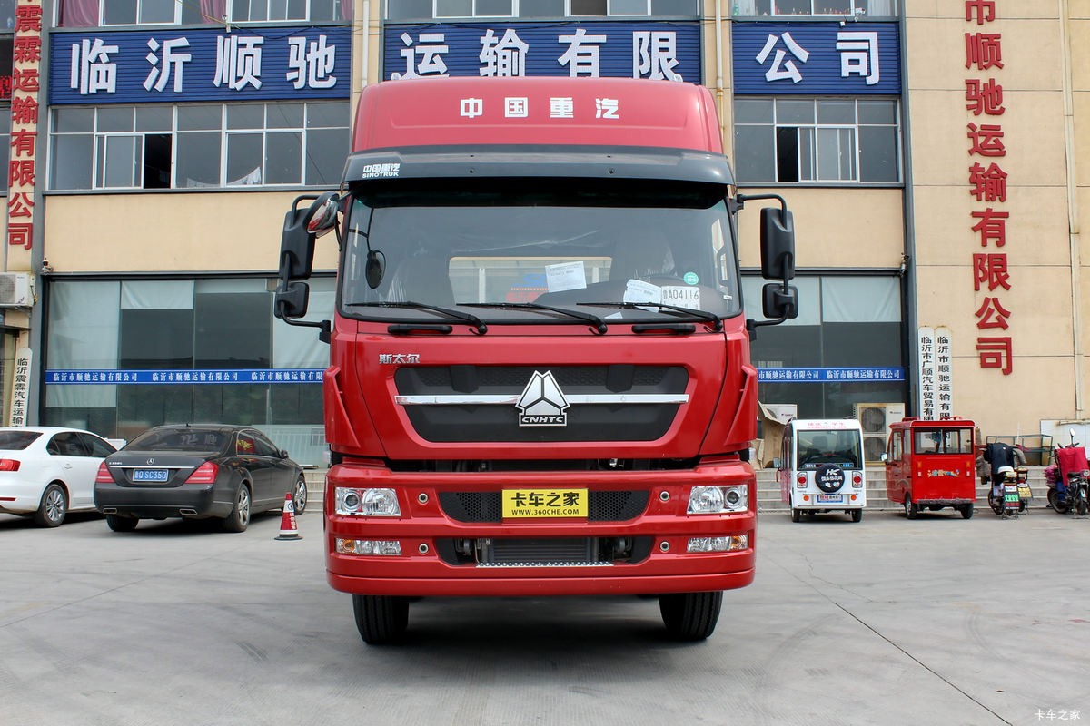中国重汽 斯太尔DM5G重卡 310马力 4X2牵引车