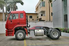 中国重汽 豪瀚重卡 340马力 4X2牵引车(ZZ4185N3516D1)