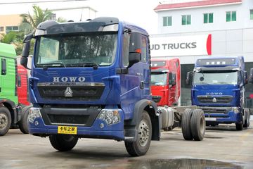 中国重汽 HOWO T5G中卡 180马力 4X2排半厢式载货车底盘(ZZ1167H501GD1)