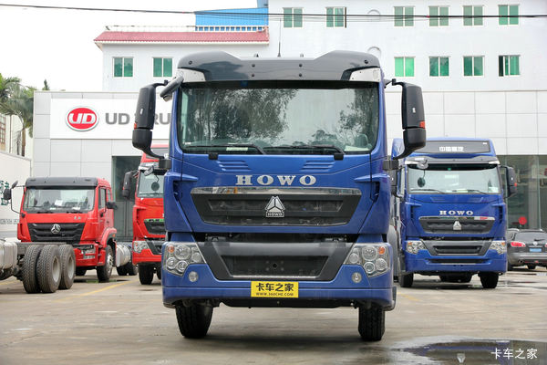 中国重汽 HOWO T5G 210马力 4X2 6.92米栏板载货车(ZZ1187K501GE1)