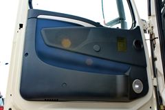 中国重汽 HOWO T7H重卡 540马力 6X4牵引车(ZZ4257V324HD1B)