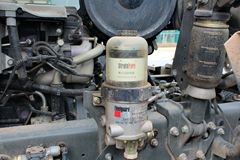 中国重汽 HOWO T7H重卡 540马力 6X4牵引车(ZZ4257V324HD1B)