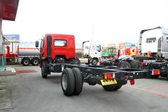 东风柳汽 乘龙M3中卡 160马力 4X2 6.75米仓栅式载货车底盘(LZ5160CCYRAPA)