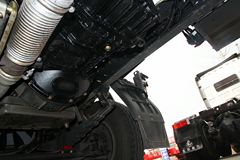 东风柳汽 乘龙M3中卡 160马力 4X2 6.75米仓栅式载货车底盘(LZ5160CCYRAPA)