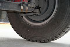 东风柳汽 乘龙M3中卡 160马力 4X2 6.75米仓栅式载货车底盘(LZ5160CCYRAPA)
