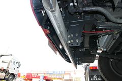 东风柳汽 乘龙M3中卡 160马力 4X2 6.75米仓栅式载货车底盘(LZ5160CCYRAPA)