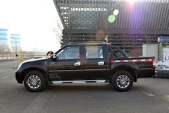 福田 萨普Z6 征服者 2.8L柴油 95马力 四驱 双排皮卡(舒适版) 福田 萨普Z6 征服者 2.8L柴油 95马力 四驱 双排皮卡(舒适版)