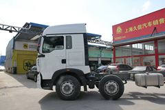 中国重汽 HOWO T5G重卡 240马力 6X2 9.6米厢式载货车底盘(ZZ1257K56CGD1)