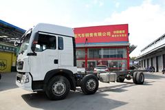 中国重汽 HOWO T5G重卡 240马力 6X2 9.6米厢式载货车底盘(ZZ1257K56CGD1)