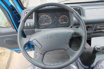 好运&nbsp;载货车驾驶室                                               图片