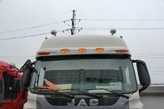 江淮 格尔发K3重卡 220马力 6X2 9.5米厢式载货车(HFC5201XXYP2K2C54F)